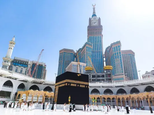 Premium Comfort December Umrah Package (4★)